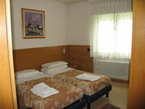 Hotel Oasi Тренто Экстерьер фото