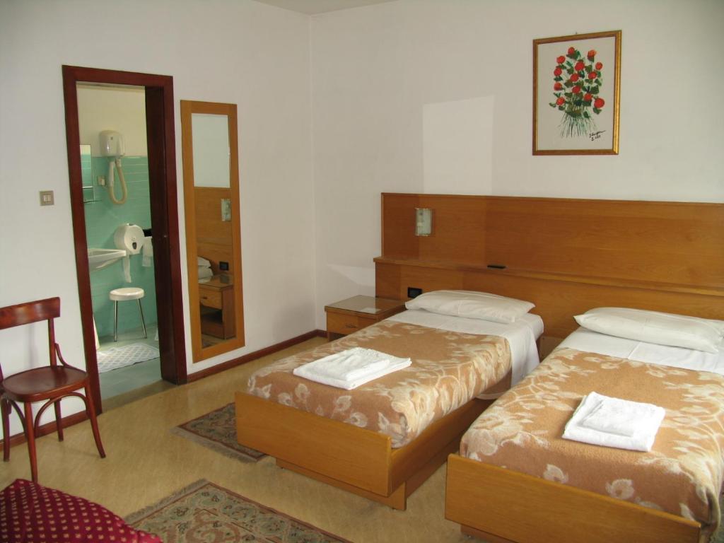 Hotel Oasi Тренто Номер фото