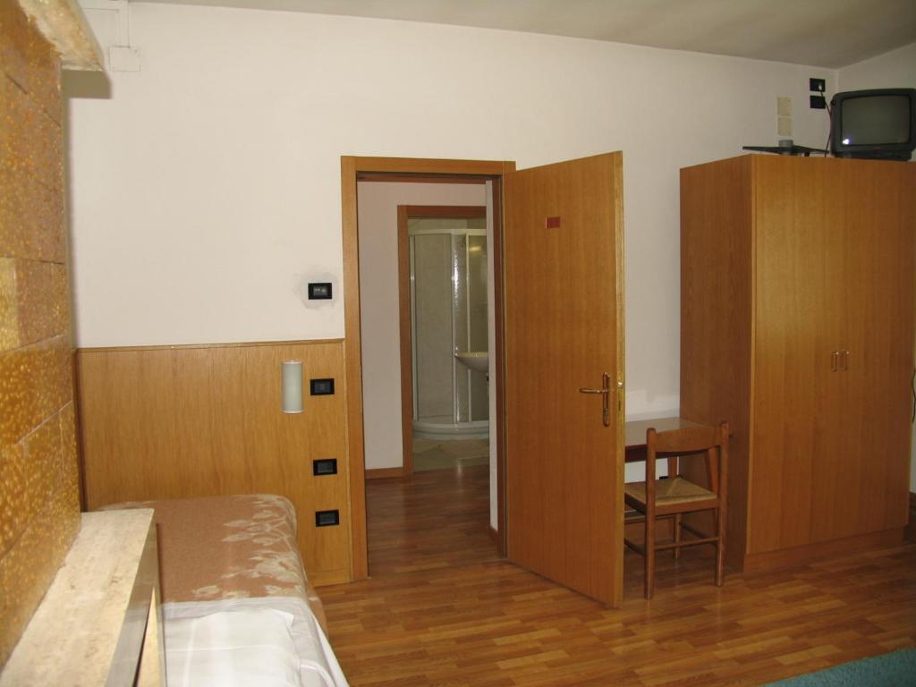 Hotel Oasi Тренто Экстерьер фото