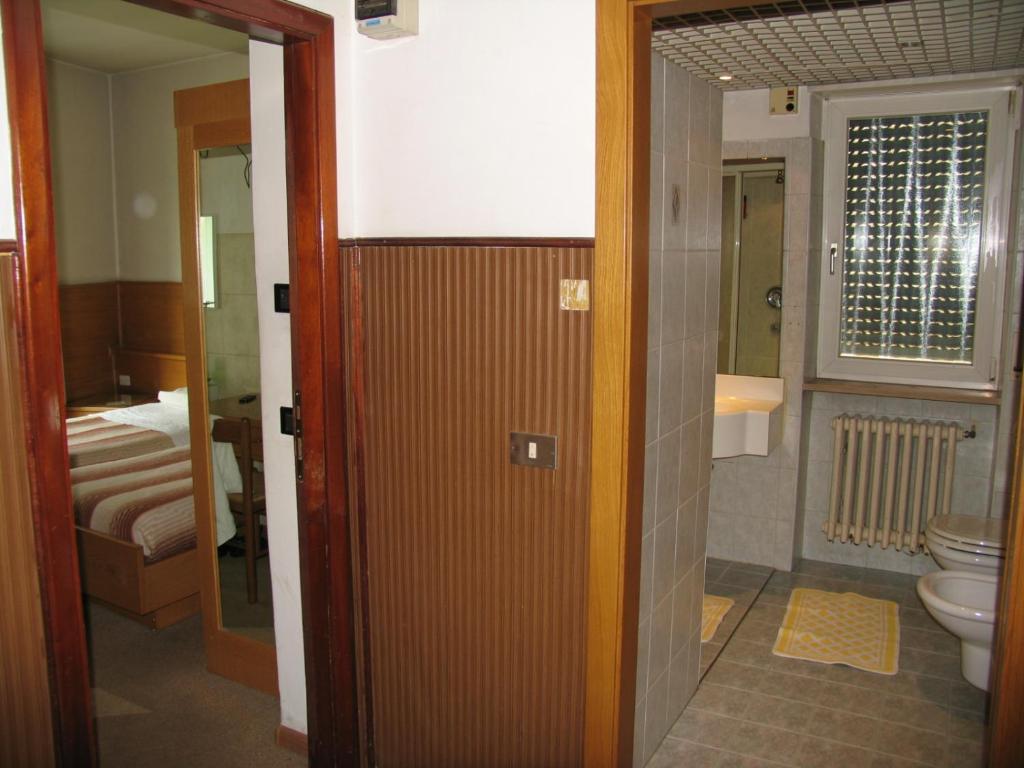Hotel Oasi Тренто Экстерьер фото